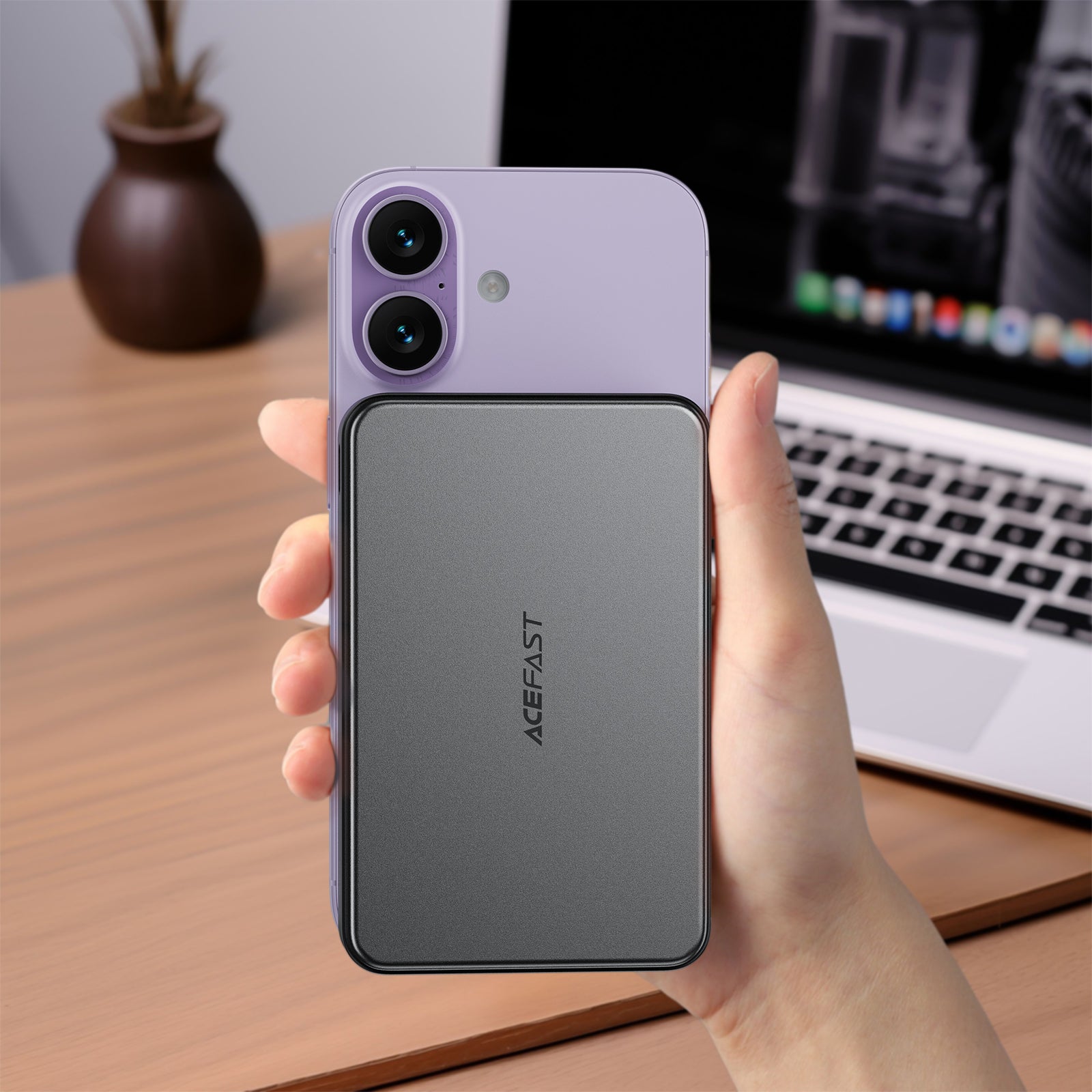 M31-10000 22.5W Magnetic Fast Charging Power Bank with Cable (CCC)